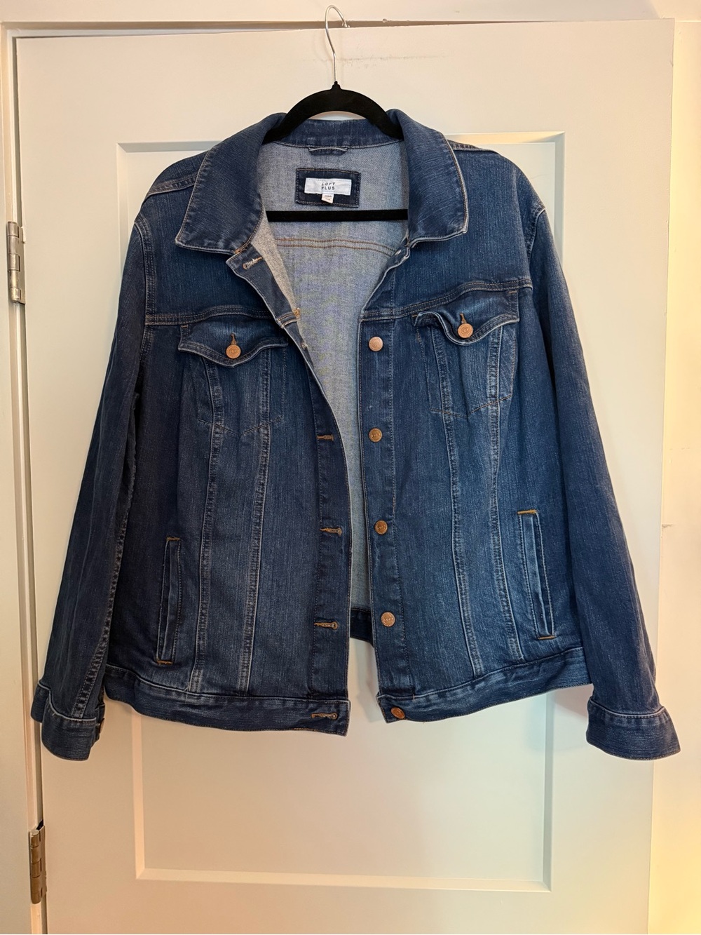 LOFT Plus Size 22 Denim Jean Jacket Medium Wash Stretch Classic Trucker